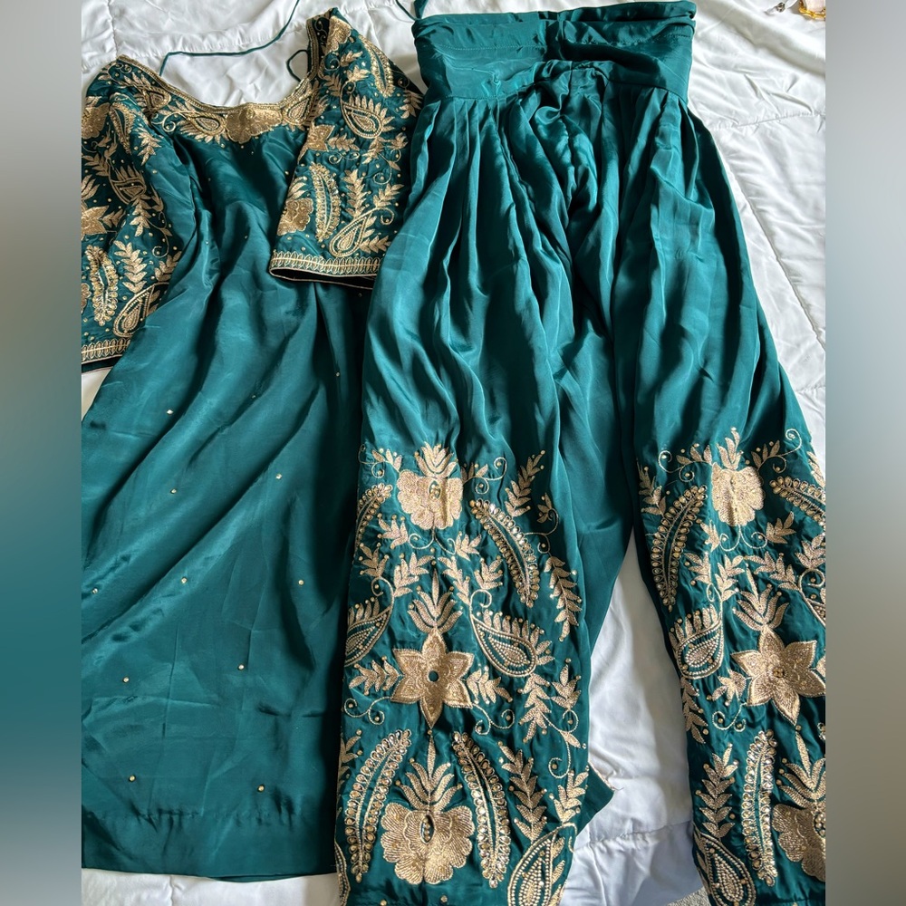 Teal Salwar Kurta Punjabi Suit (size Small/medium)